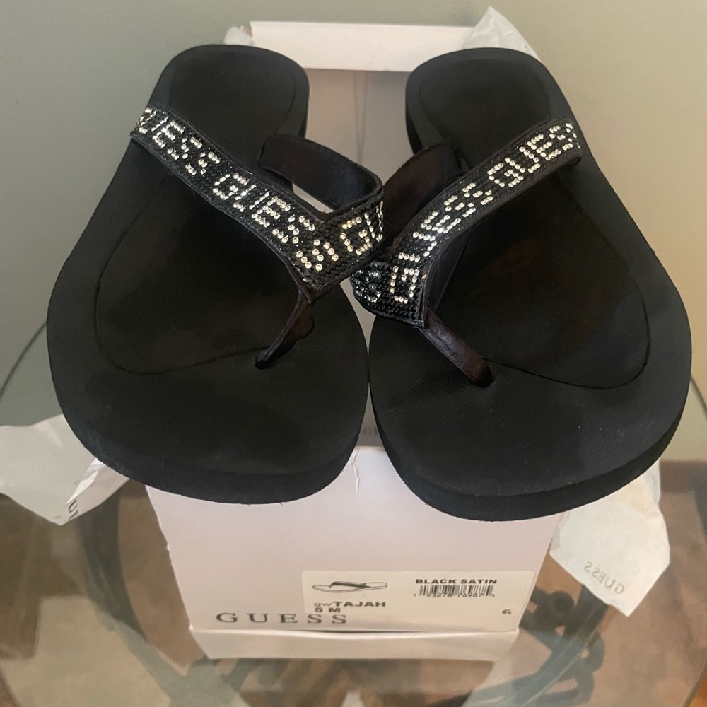 GUESS Tajah Black Size 5M Rhinestone Logo Straps Flip Flops Cushioned Footbed